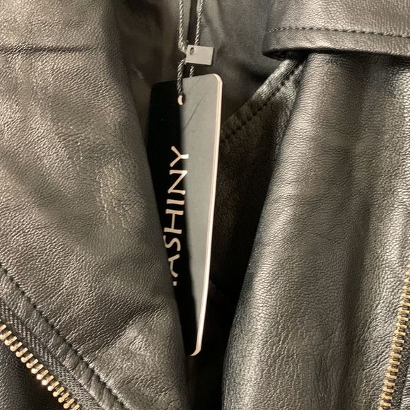 DIASHINY size extra large faux leather Motorcycle vest with pockets NWT - Picture 5 of 9